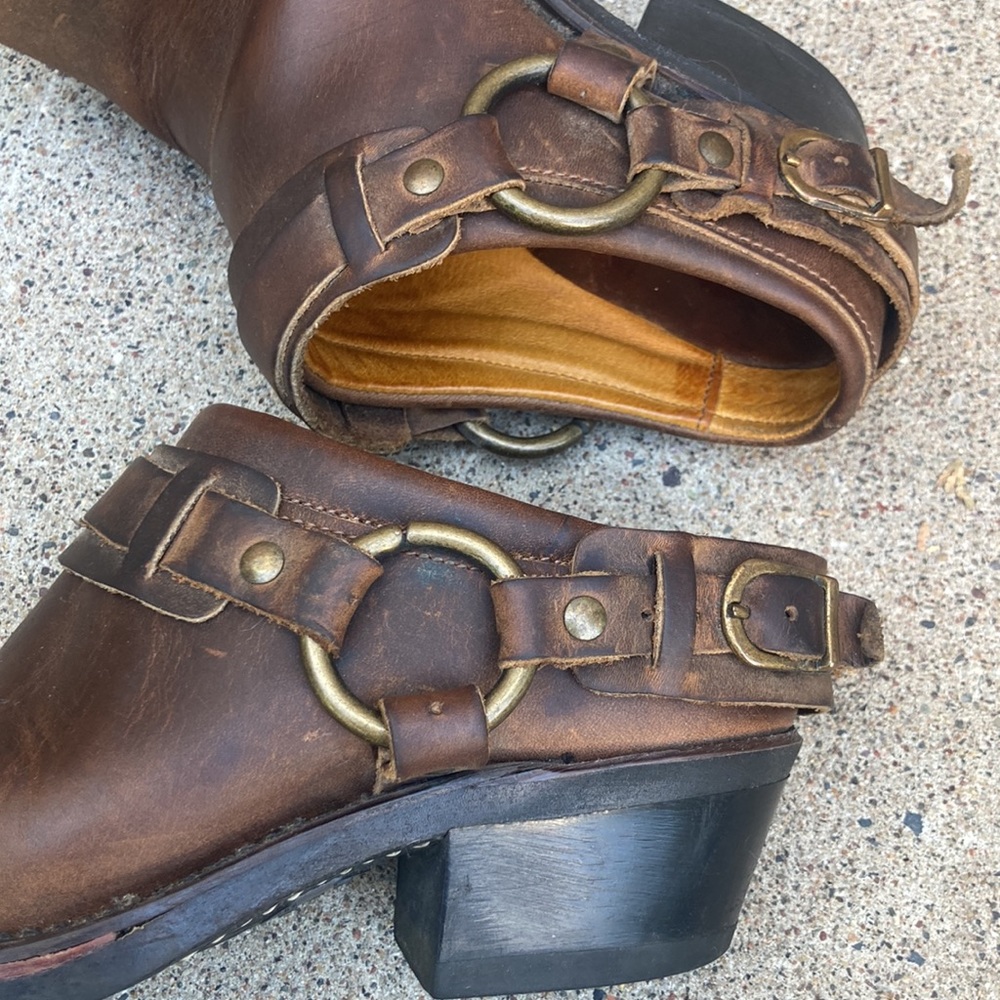 ☀️ Frye Harness Brown Leather Mules/ Clogs - Picture 11 of 16